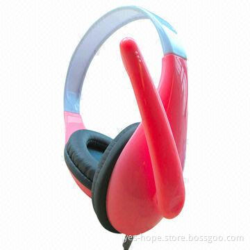 Color Ear Pad Portable Headphones with Mic, CE and FCC Marks